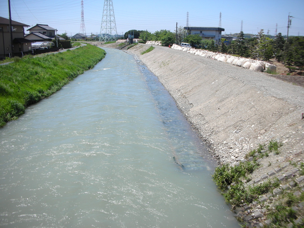 平成25年度 二級河川馬込川河川災害復旧工事 護岸工1・3工区