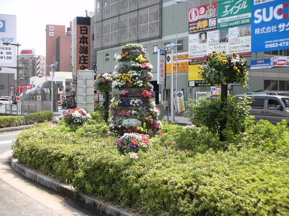 花壇フラワーポット維持管理