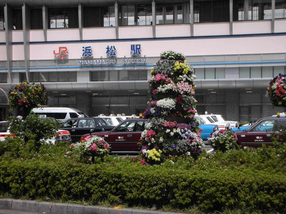 花壇フラワーポット維持管理